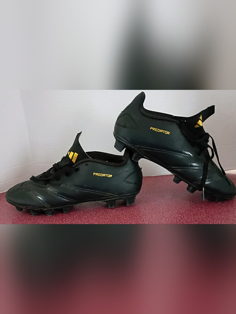 Kids Adidas Predator Soccer Cleats Size 5